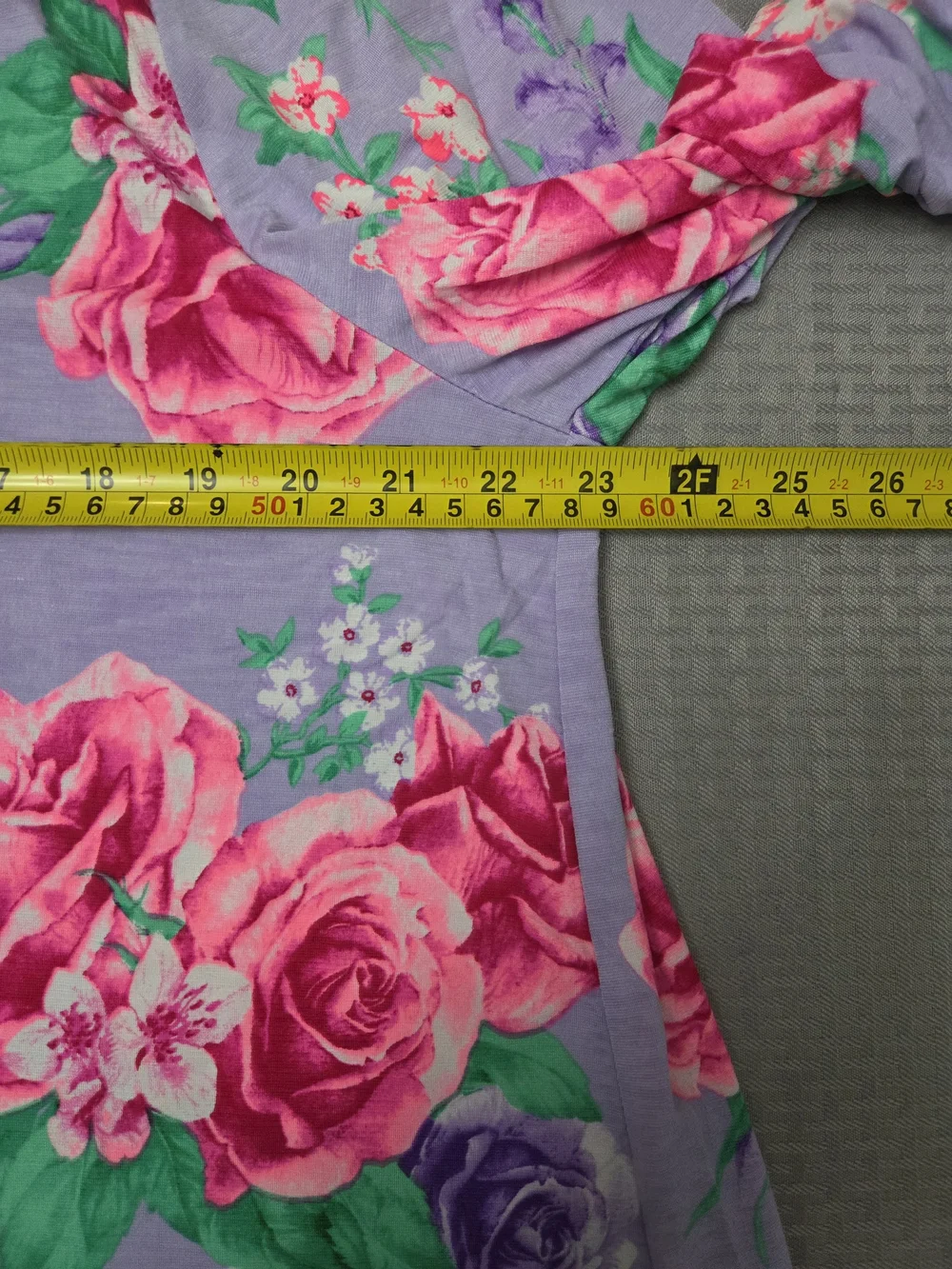 Dear Scarlett Lavender Tunic with Pink Rose Print-Size XL - Picture 6 of 8